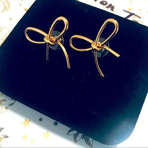 💋Oh-So-Pretty Gold Wire Wrap Knotted Bow Earrings